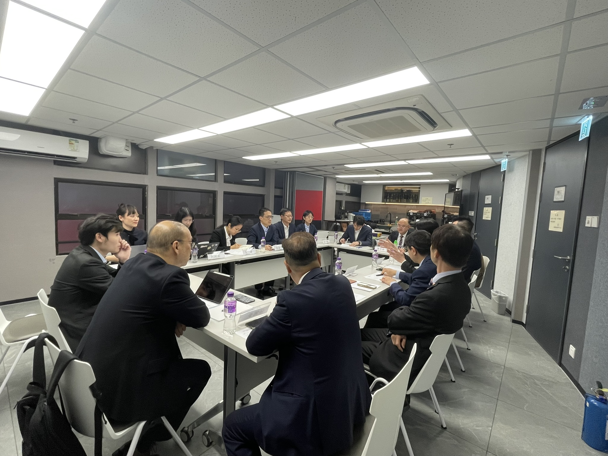 香港证券及期货专业总会- 证券总会接待广州期货交易所代表团就大湾区市场发展交换意见